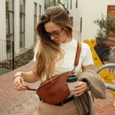 Sling Moonbag
